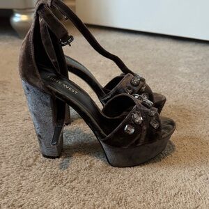 Nine West Callisto  Velvet Heels